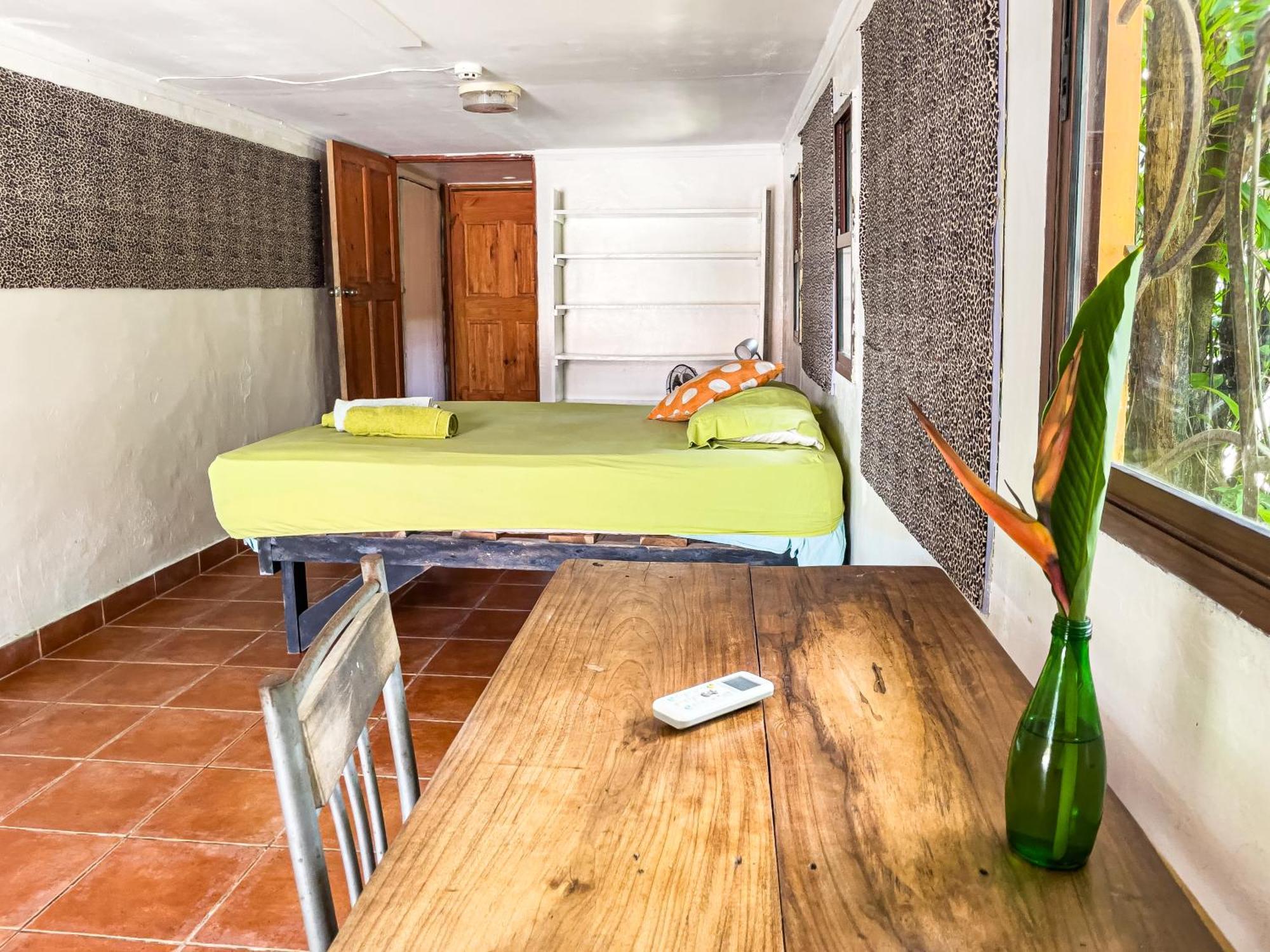 Garden Rooms Bocas Town Exterior foto